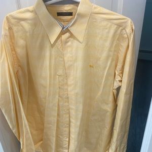 Burberry Men's Excellent Condition Dress Shirt only worn once!!!!